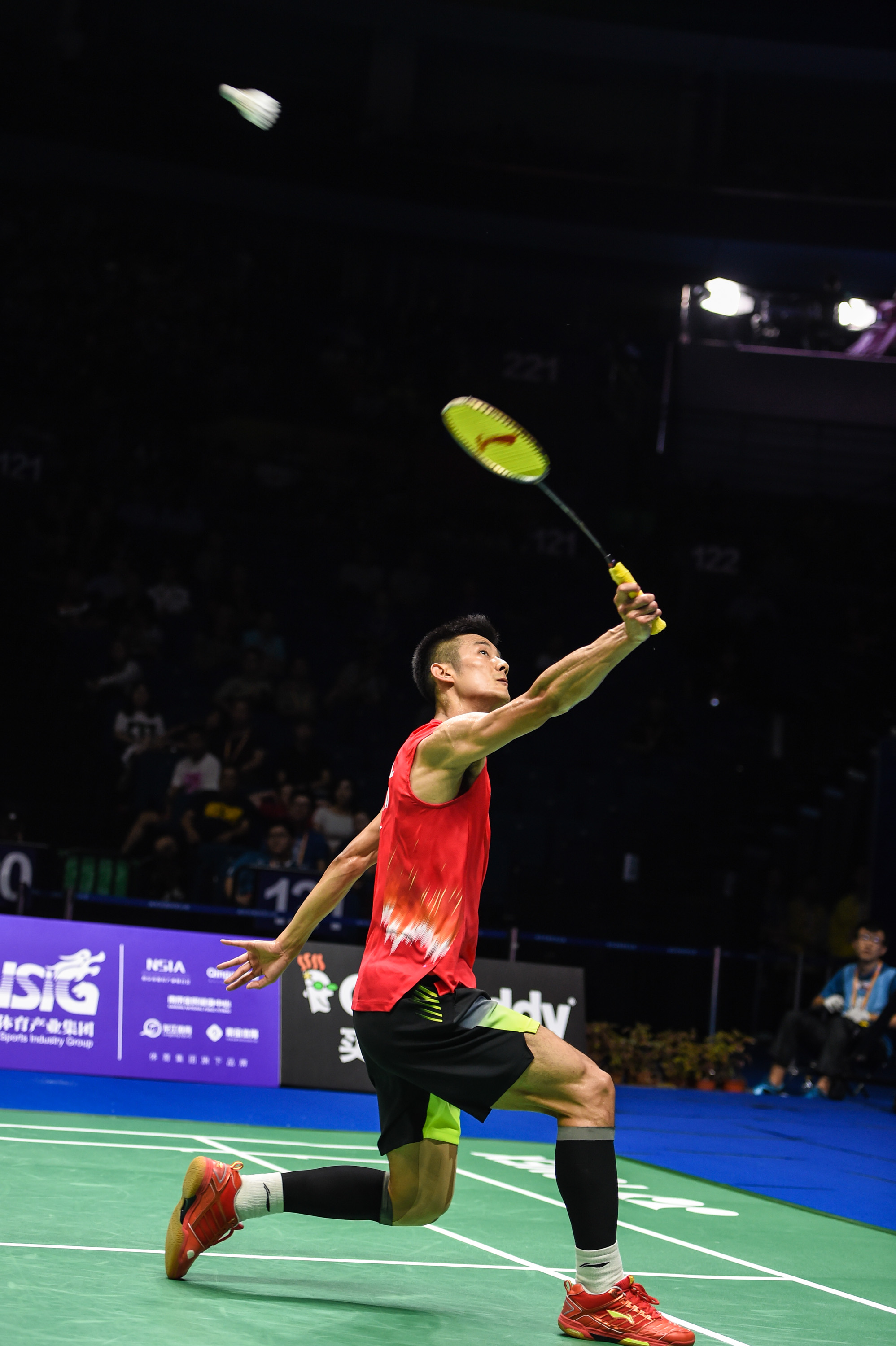 包含中国羽毛球队绝地反击泰国羽毛球队，谌龙完成帽子戏法的词条