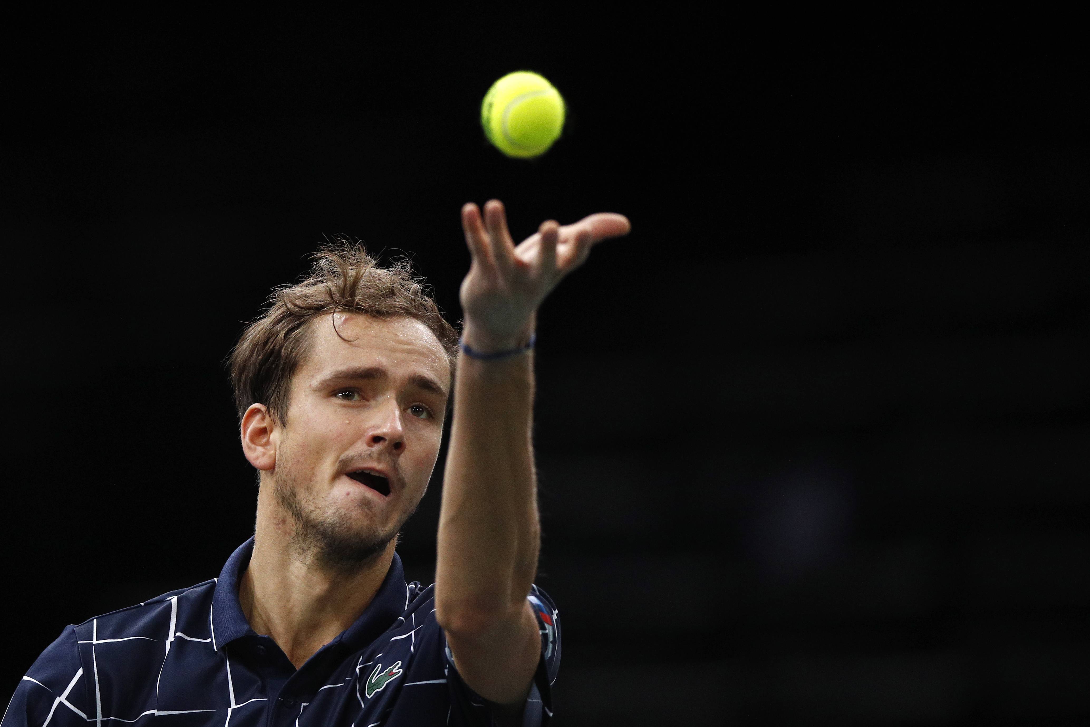 德国网球队爆冷欧洲网球队，梅德韦杰夫关键制胜的简单介绍